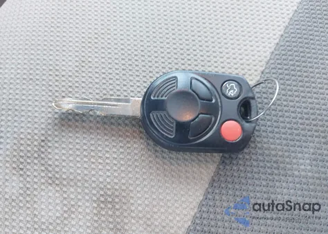 2008 Ford Escape Xlt z USA, uszkodzony, nr VIN 1FMCU93108KA80910